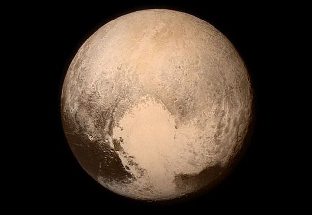 La sonda New Horizons llega a Plutón